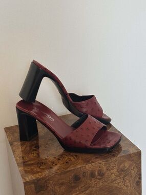 Via Spiga Deep Red Open-Toe Block Heel Sandals